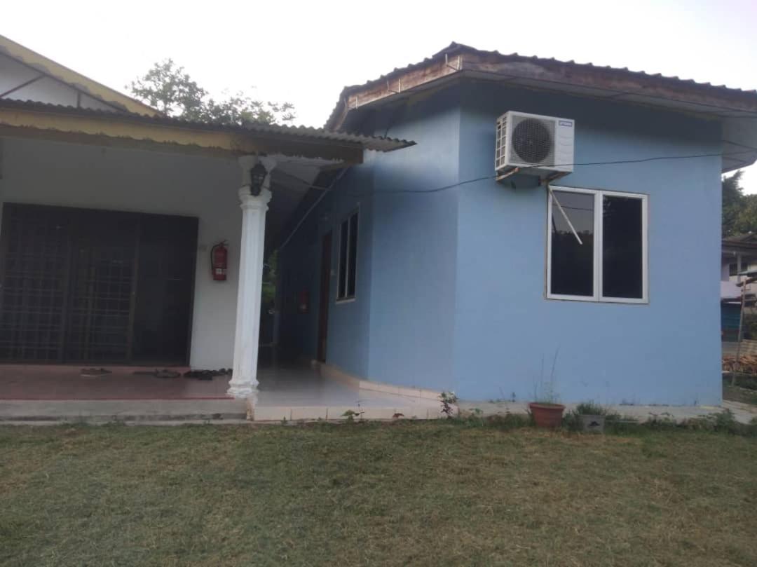 Hana Guesthouse Куала Тахан Стая снимка